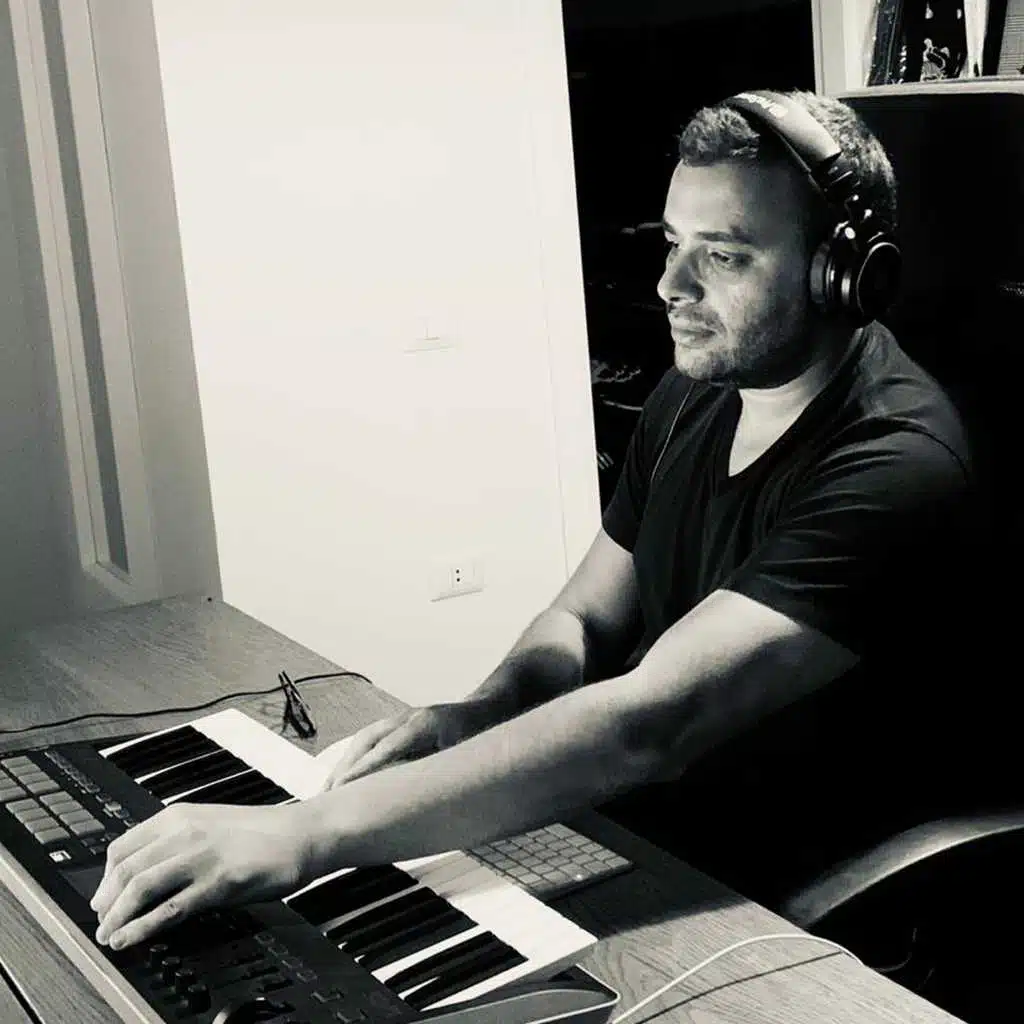 حياتي مش تمام - لايف