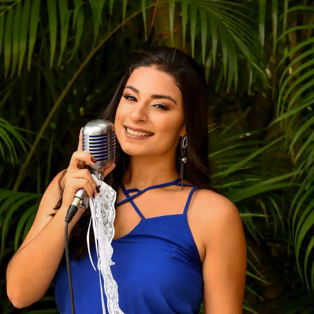 Mayara Dias (Voz e Violão) (Acústico)