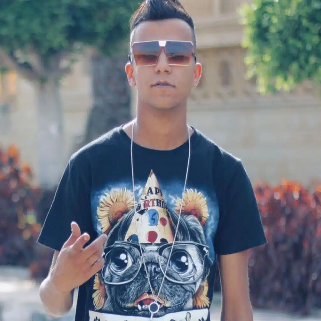 لبسالى نضاره