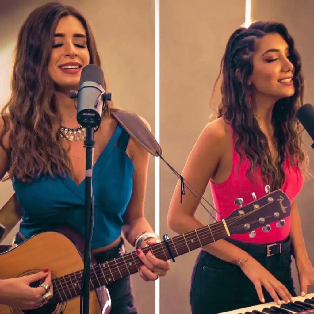 عم بتعلق فيك / Fix You