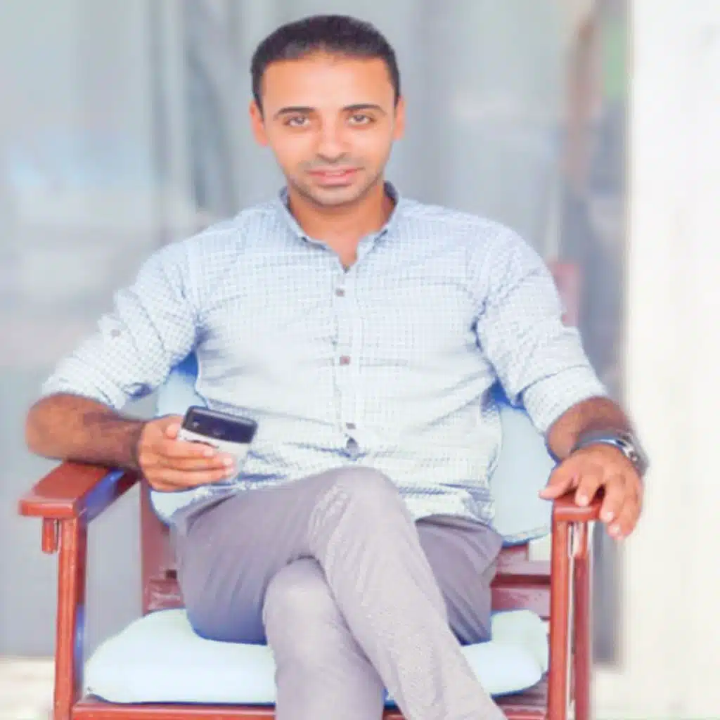 لأنك معايا