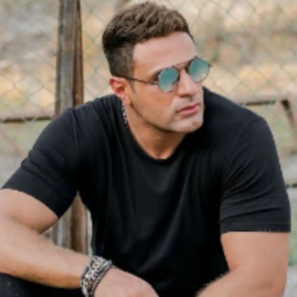 جاني في ملعبي