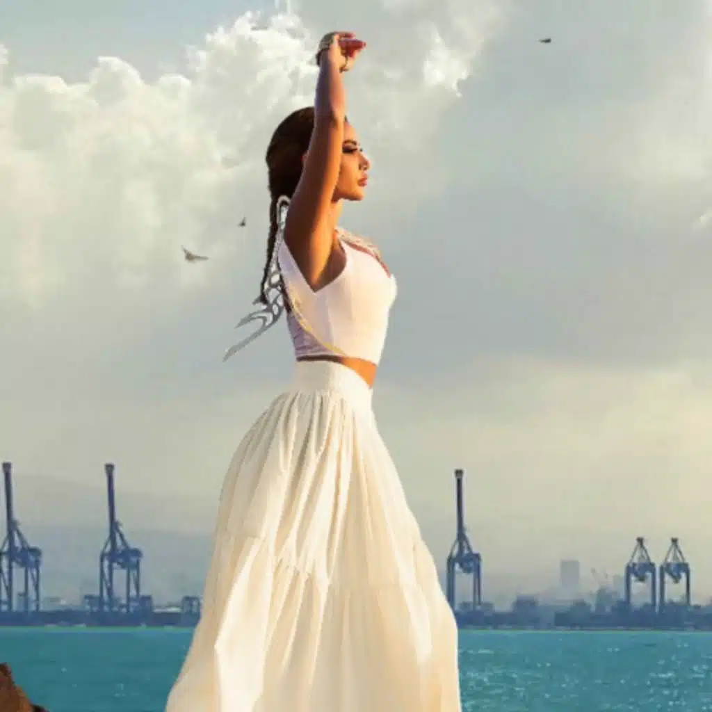 قومي وقفي يا بيروت