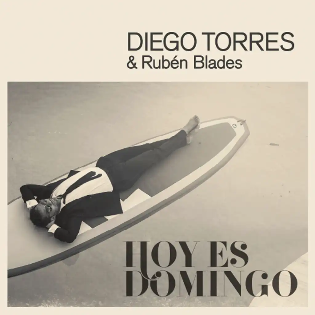 Hoy Es Domingo (feat. Rubén Blades)
