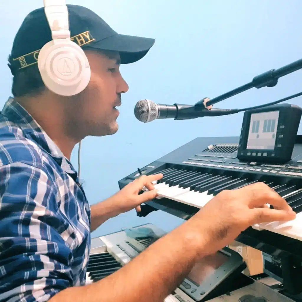 خليوني نبكي حتى ندوب