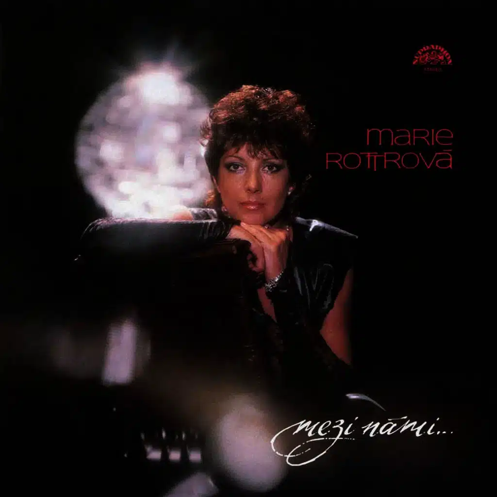 Co je mezi námi, lásko (Too Much Between Us)