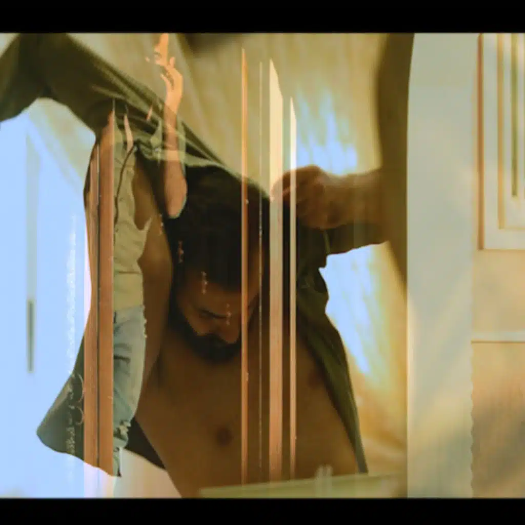 يحرق  اخت الكهربا