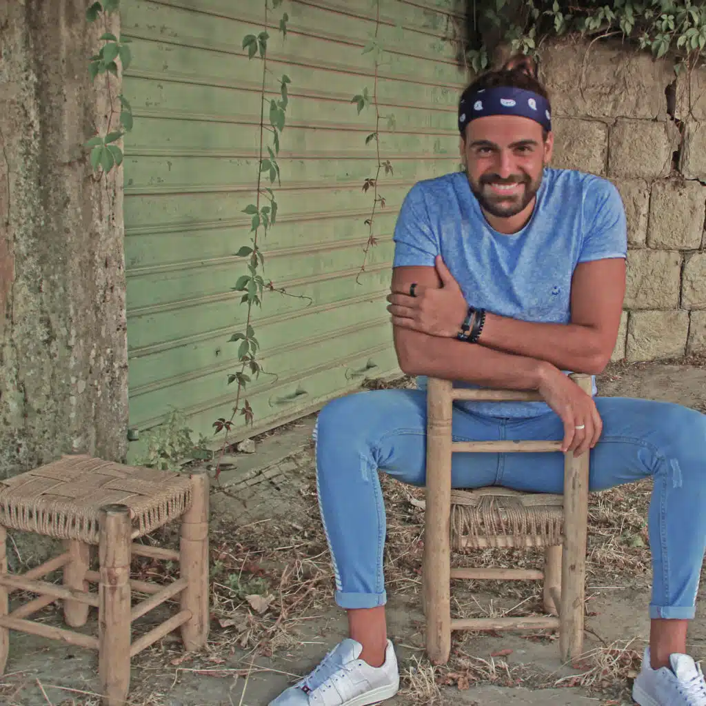 عدى الكلام &  يا اجمل عيون