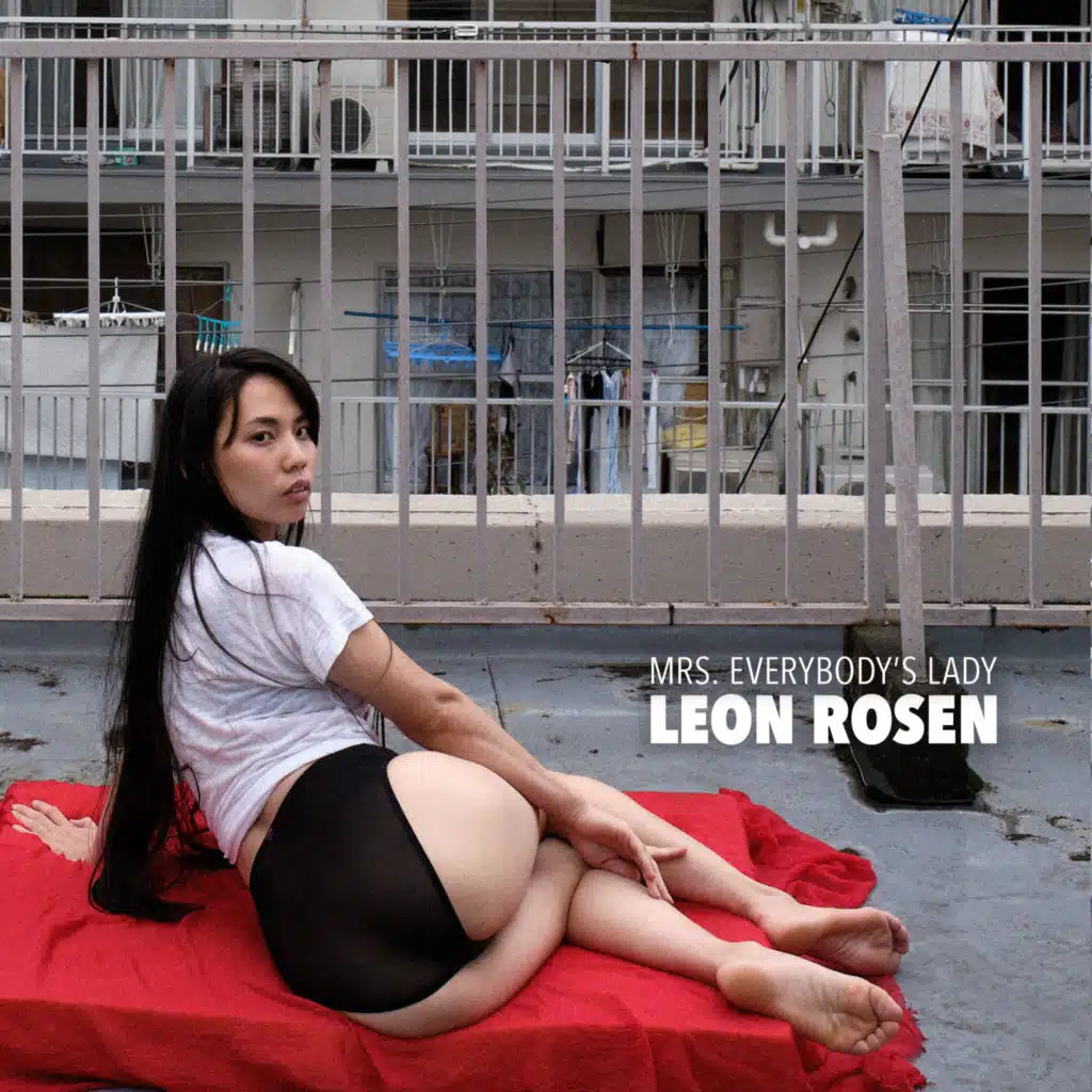 Mrs. Everybody's lady