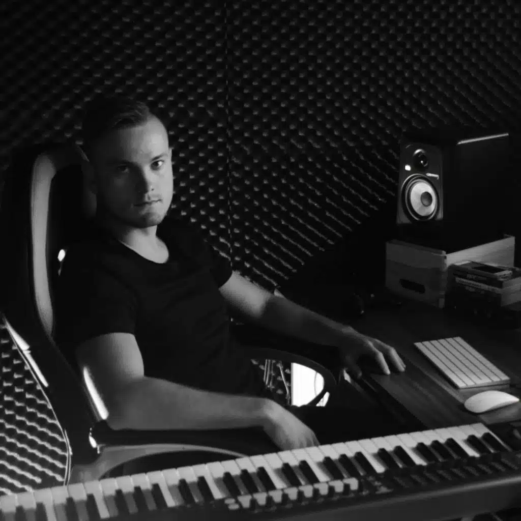 Vse Kar Vidš (feat. Usually Quiet)