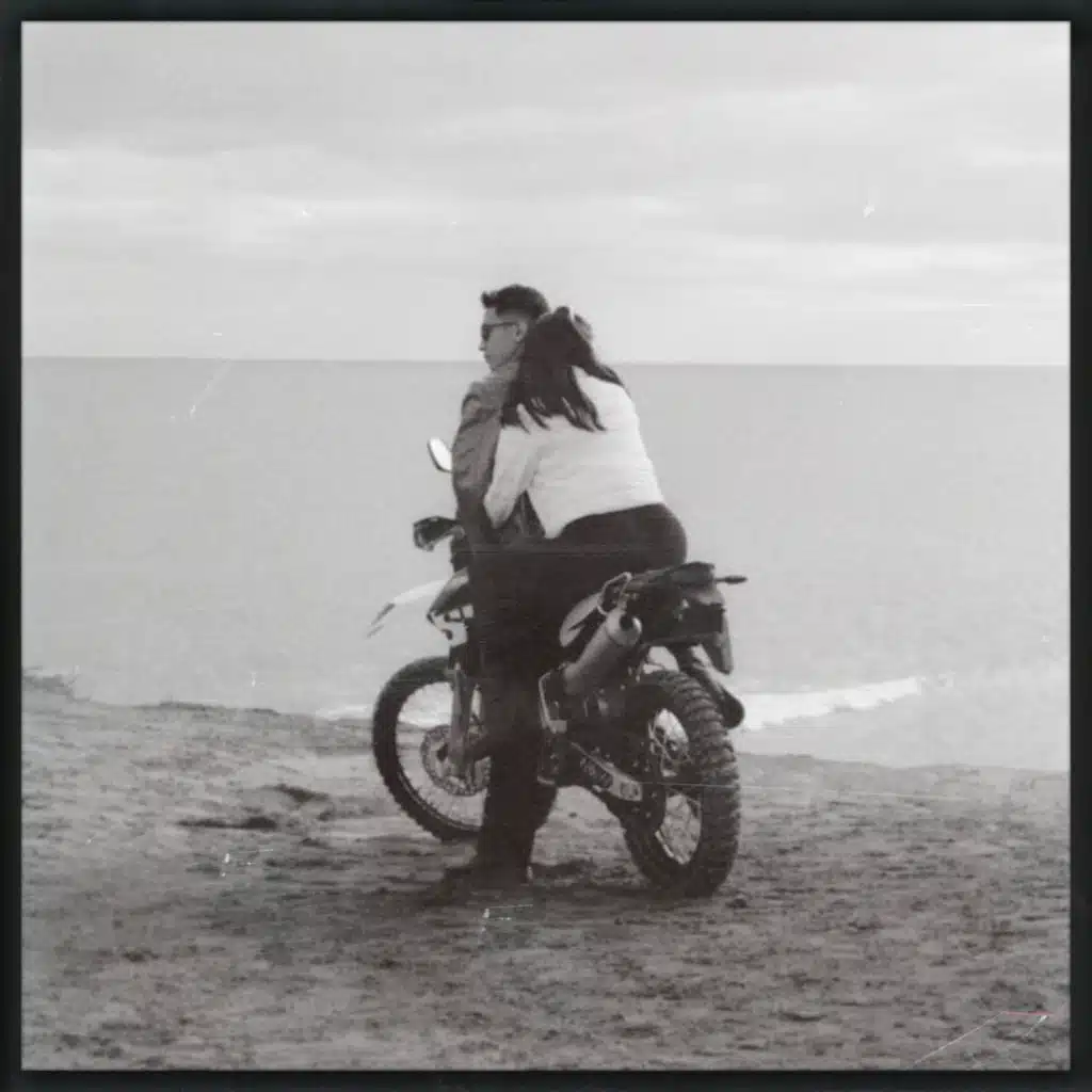 Hold You Down (feat. MUD)