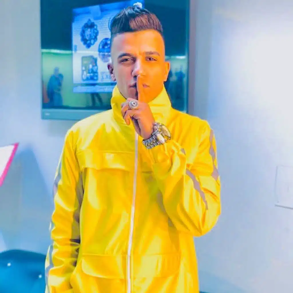 متربى فى وسط حاره