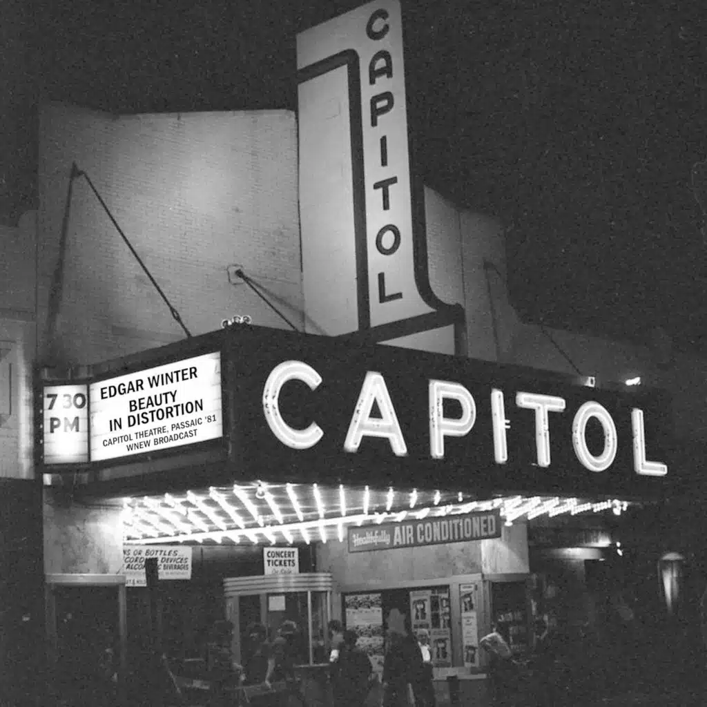 Beauty In Distortion (Capitol Theatre, Passaic '81)