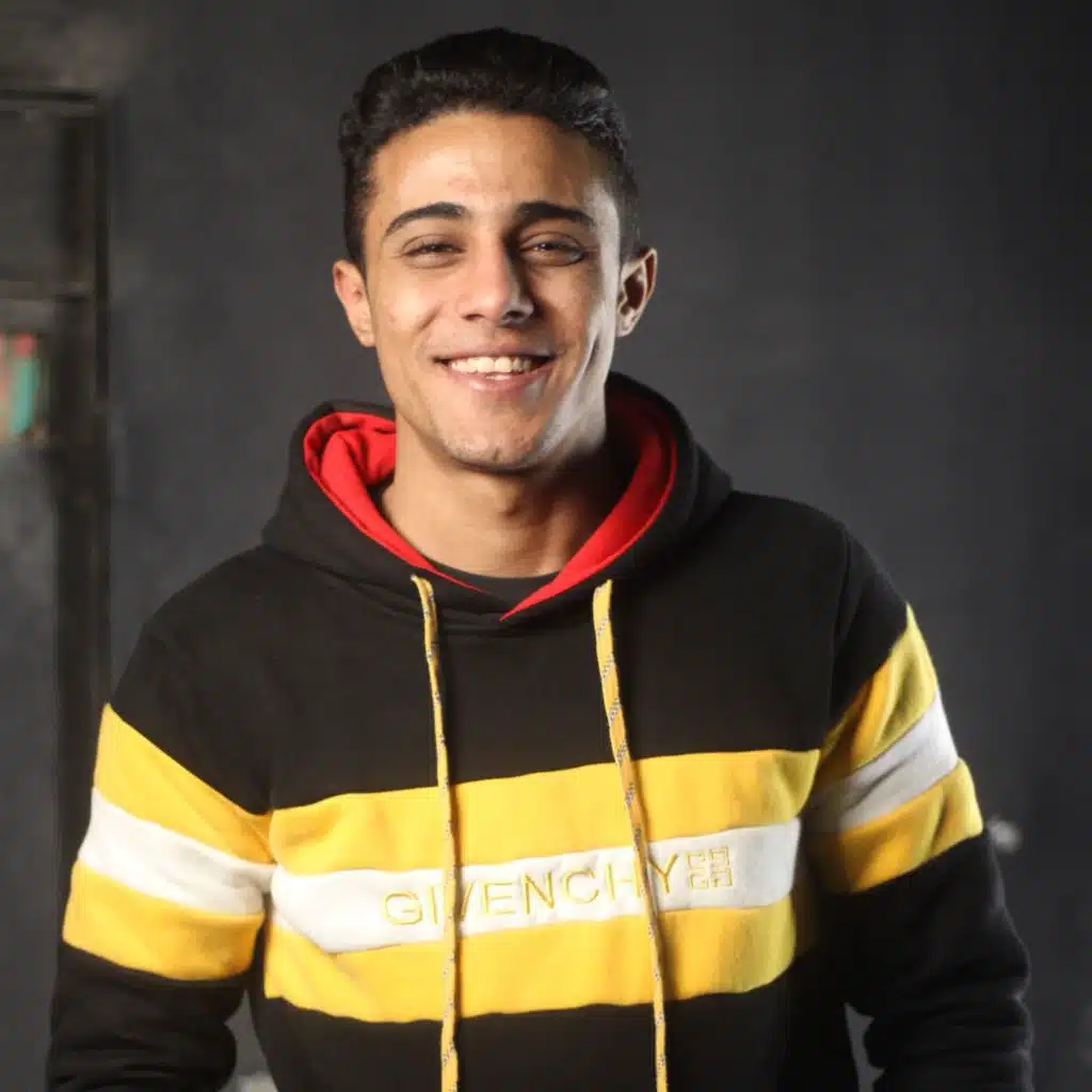 حبيبتي ماليه العين