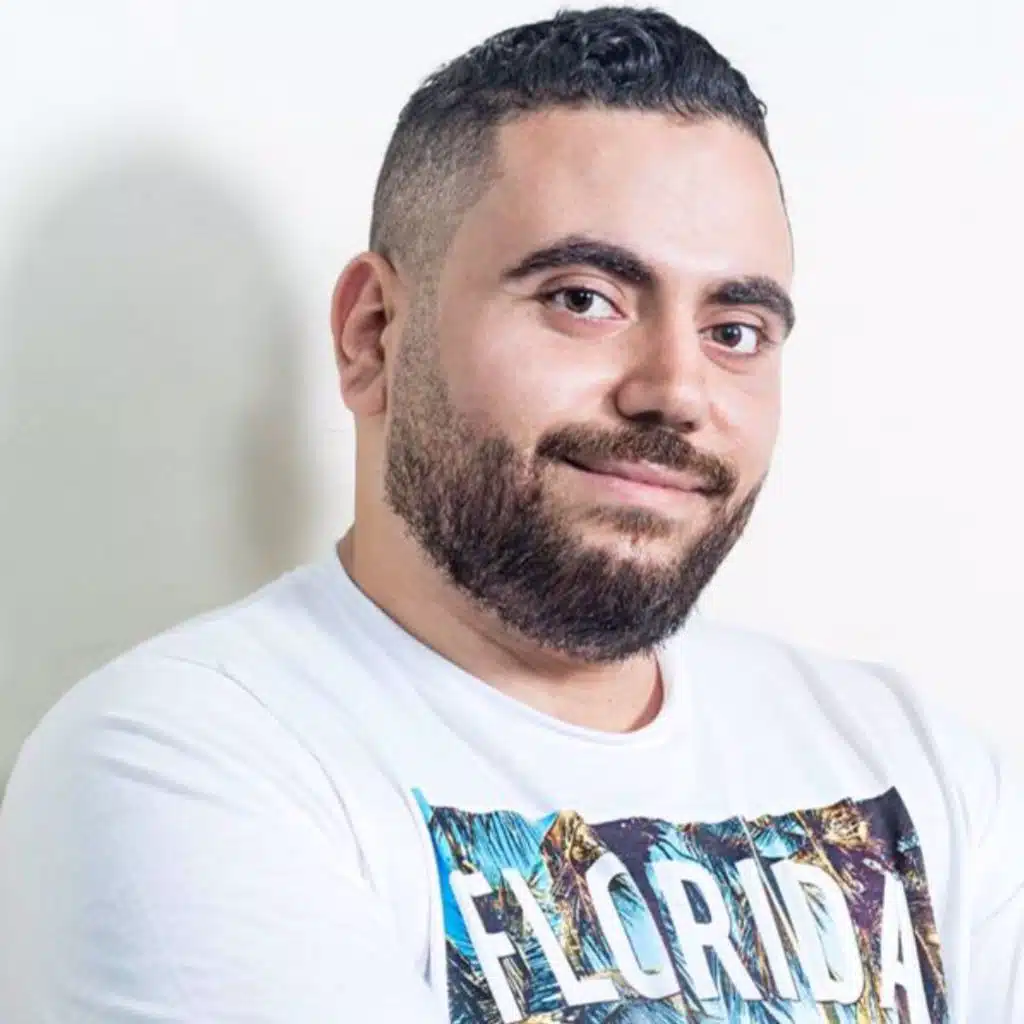 مقعدانى في مدرسه