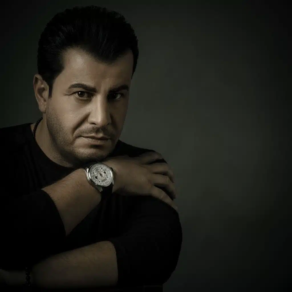 عايش اني بالقدرة