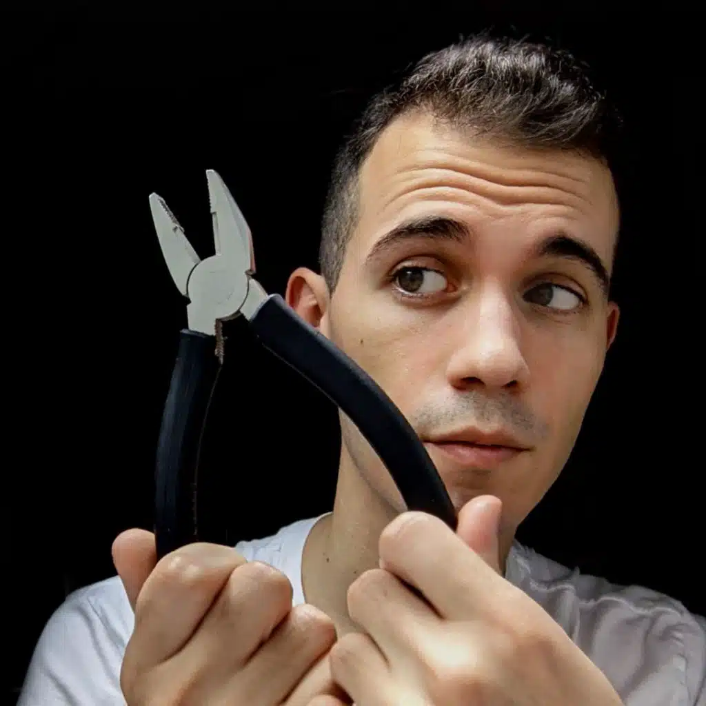Asmr Echo Effect (Scissors, Pliers, Clicking)