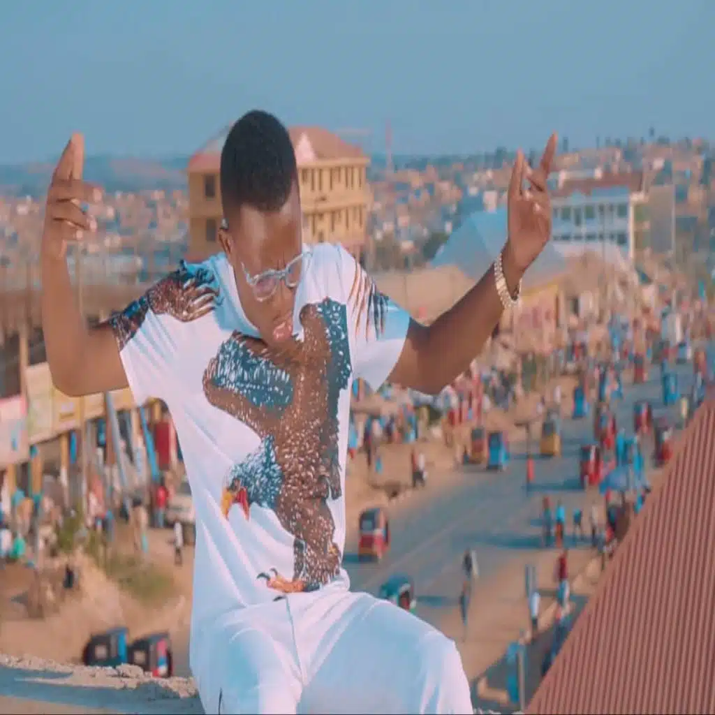 Ebeneza (feat. Neema Saimon)