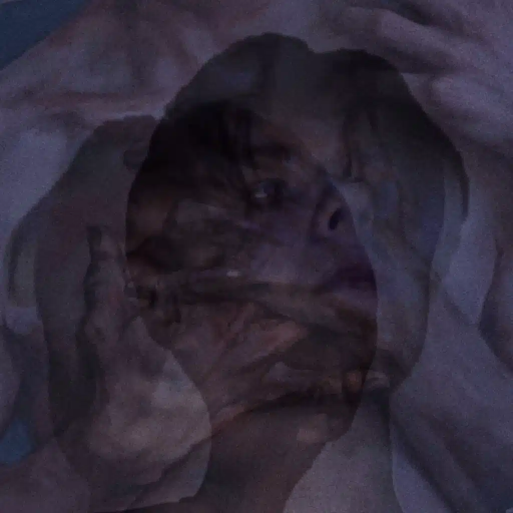 Не Одна (feat. ХОЛЛА)