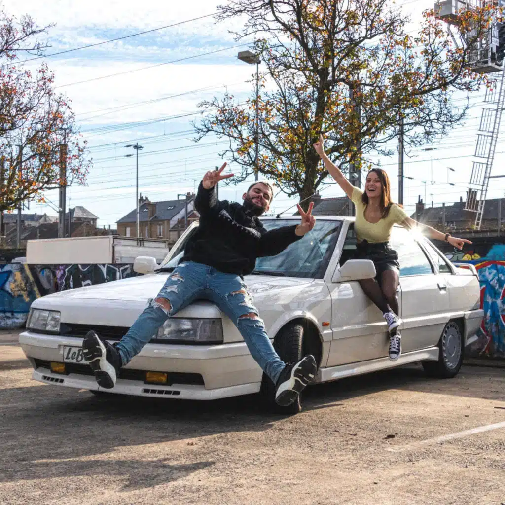 Les Boss (feat. PiDi)