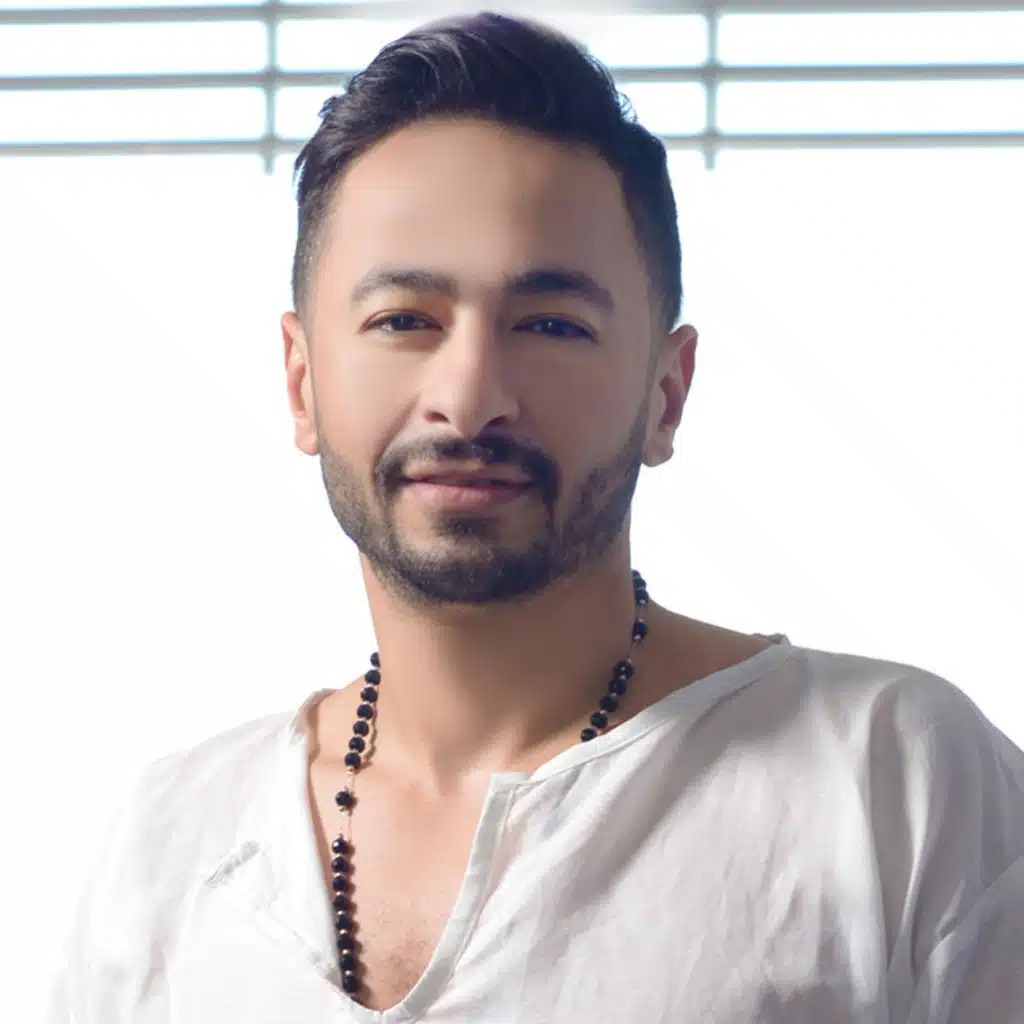 آية في الجمال