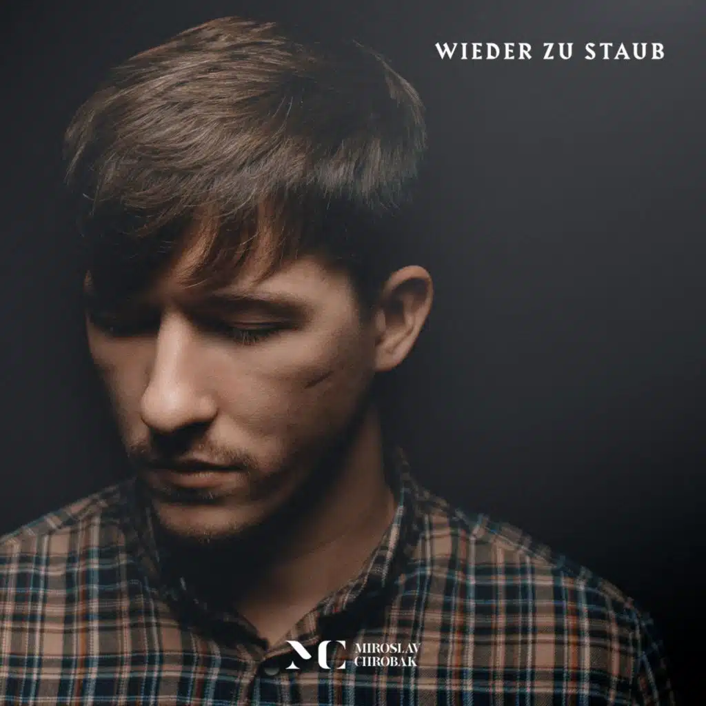 Wieder zu Staub