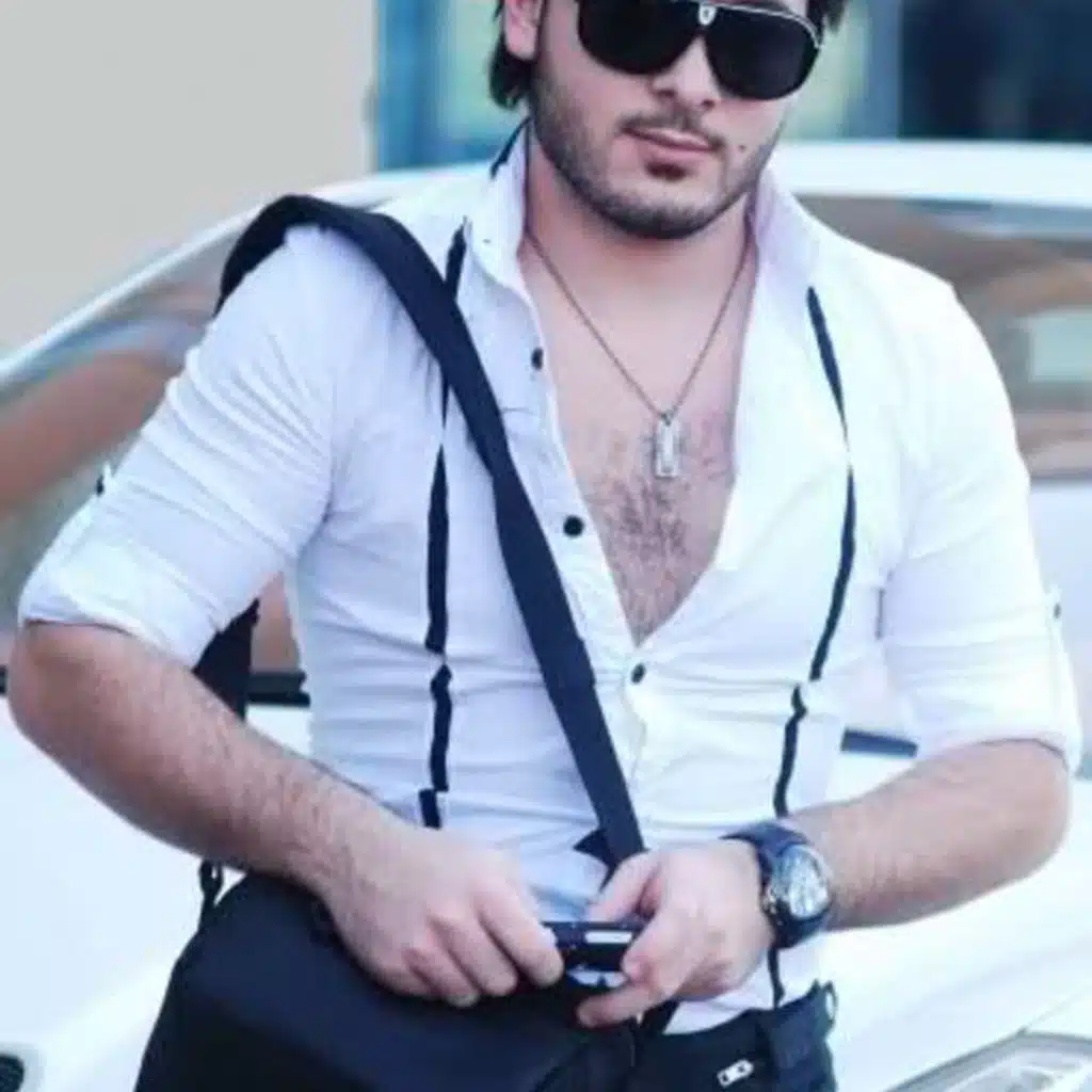 إلي شايف نفسو 