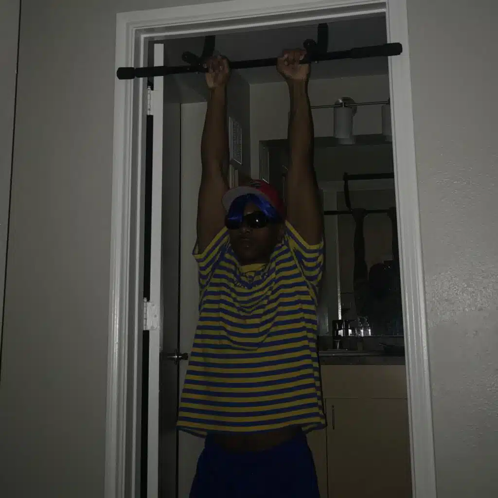 Dark (feat. Splash Daddy)