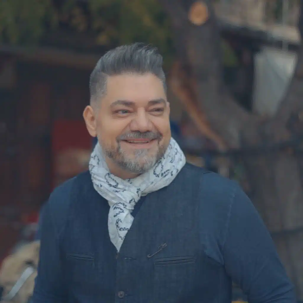 إلعبي غيرها