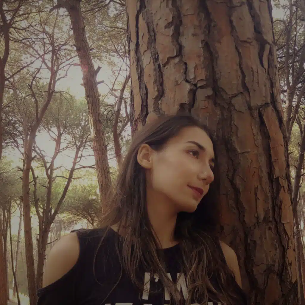 يا زهرة في خيالي