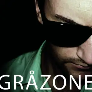Gråzone (feat. Tonny Flex, Bengt Burg, Kejser A, Ham Den Lange, Thomas T, D-On, Sawyer, Jøden, Henrik Hass & Michael Fynne)