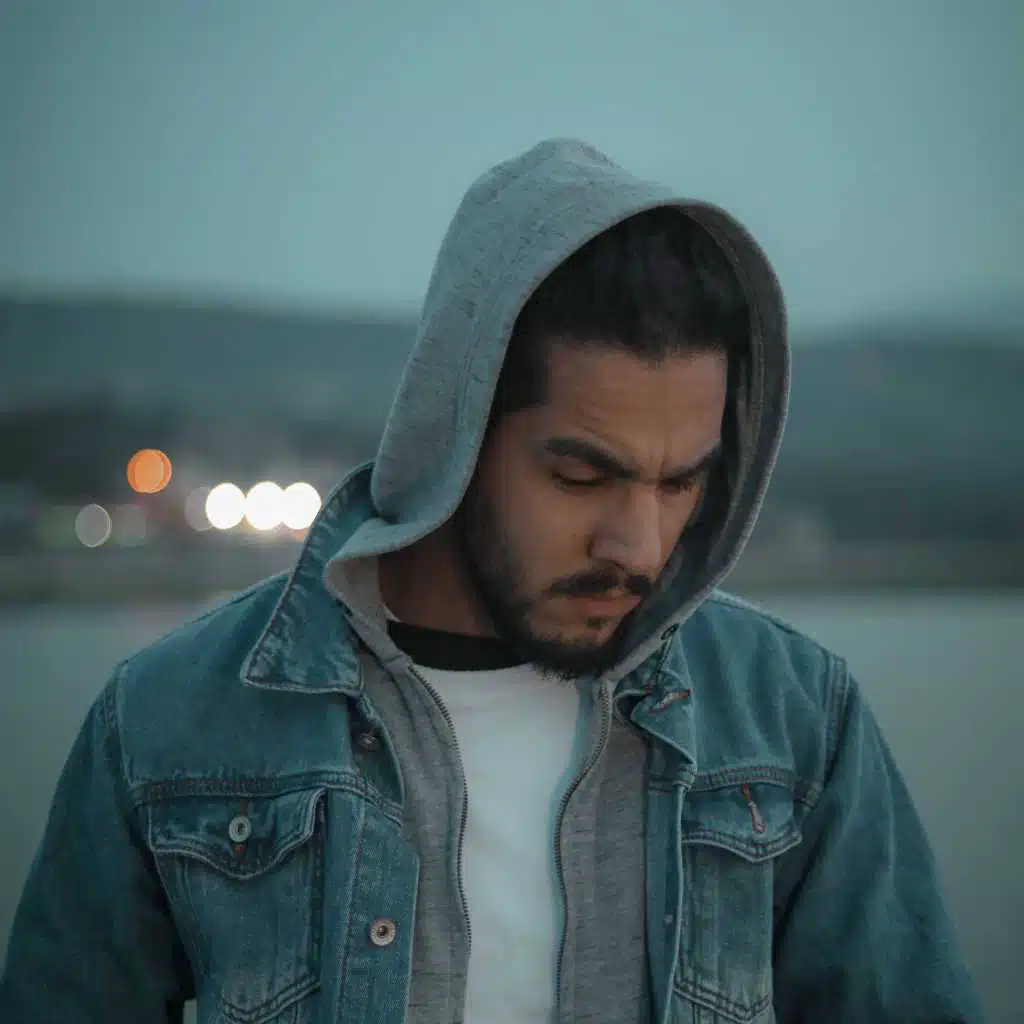 شخص