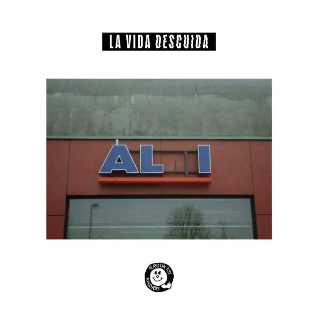 LA VIDA DESCUIDA (feat. b&dbbb, Smoke Trees, Snaer., Spaze Windu, Maddai, MiLch, CEEN., Tsnd Mrk, Knowsum, Smog, Diggndiggers & aflo)