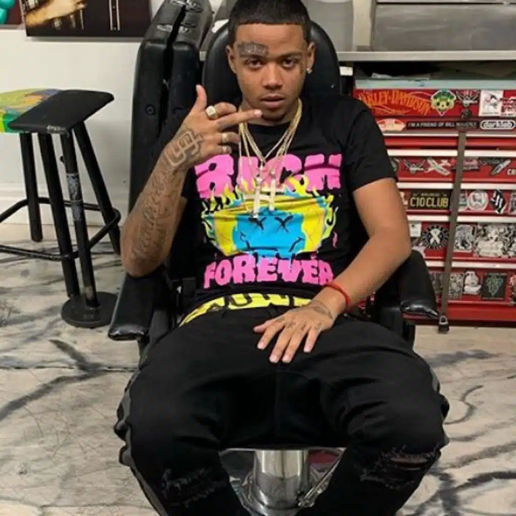 Bang Out (feat. CML Lavish D)