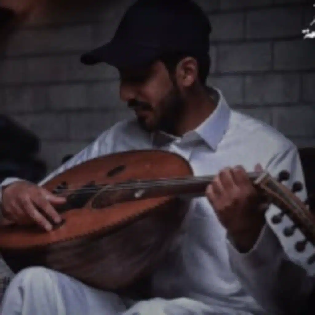 احبك لو تكون حاضر