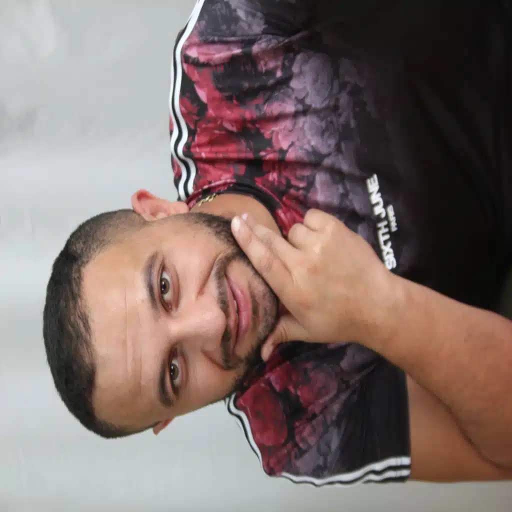 Fouad la class لخدعة على وجهك بانت