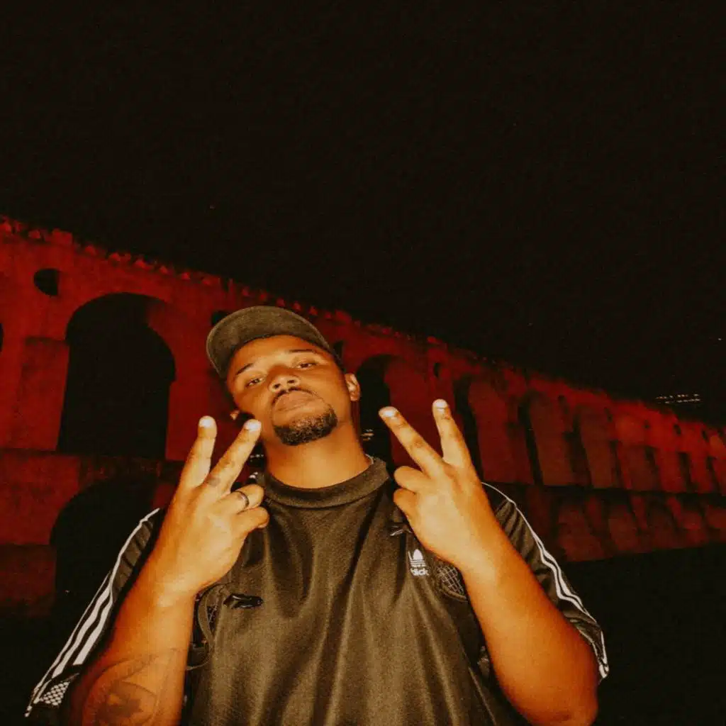 Samuel Shikoba & Mollina