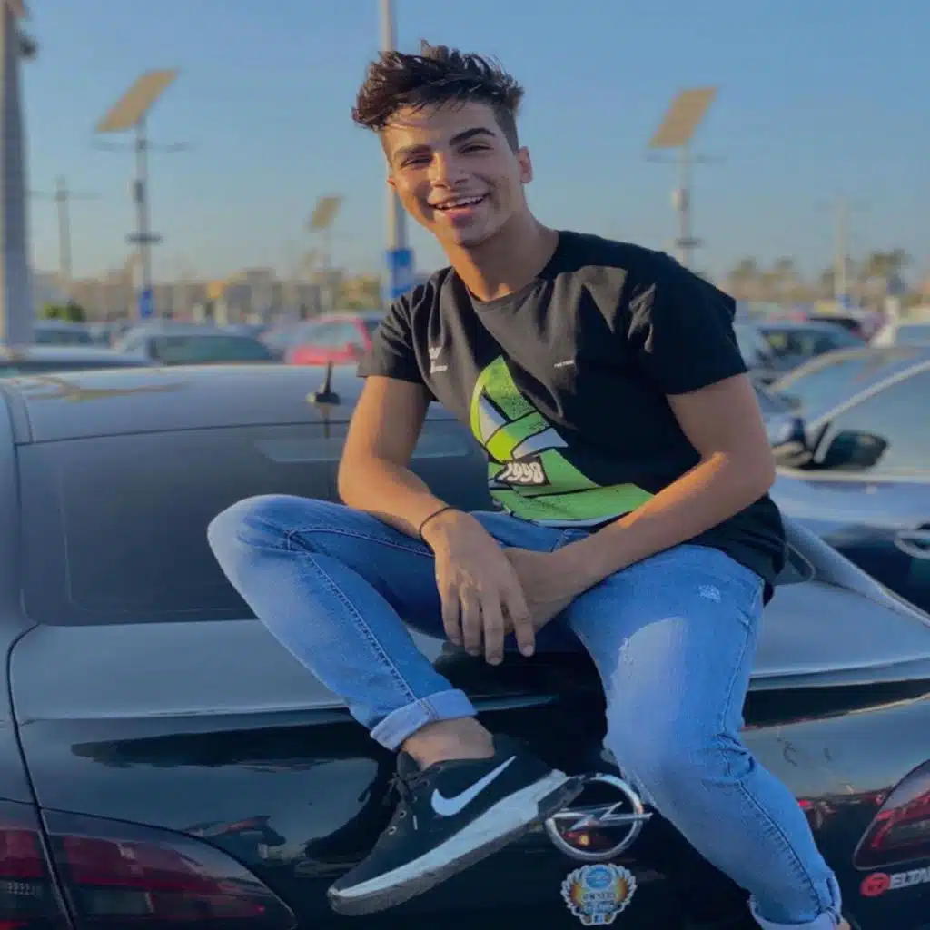 الجمال موصوف عليكي