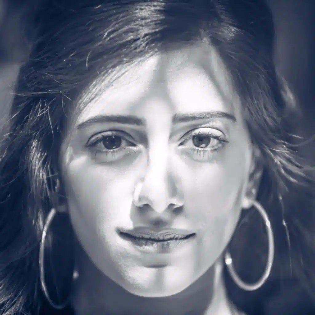 ممنونك أنا/في شي بين ضلوع/بلا ولا شي مدلي