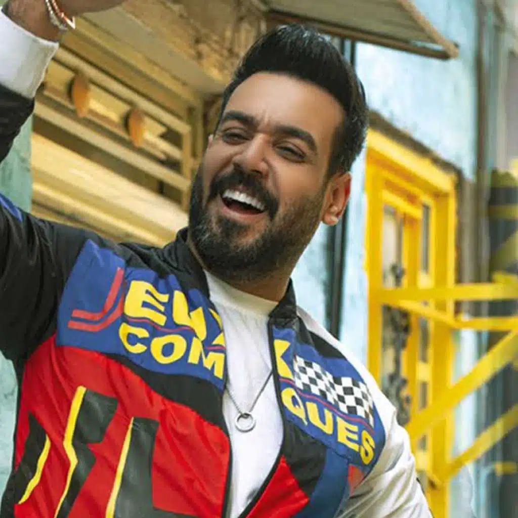 سنين وانا مدللك