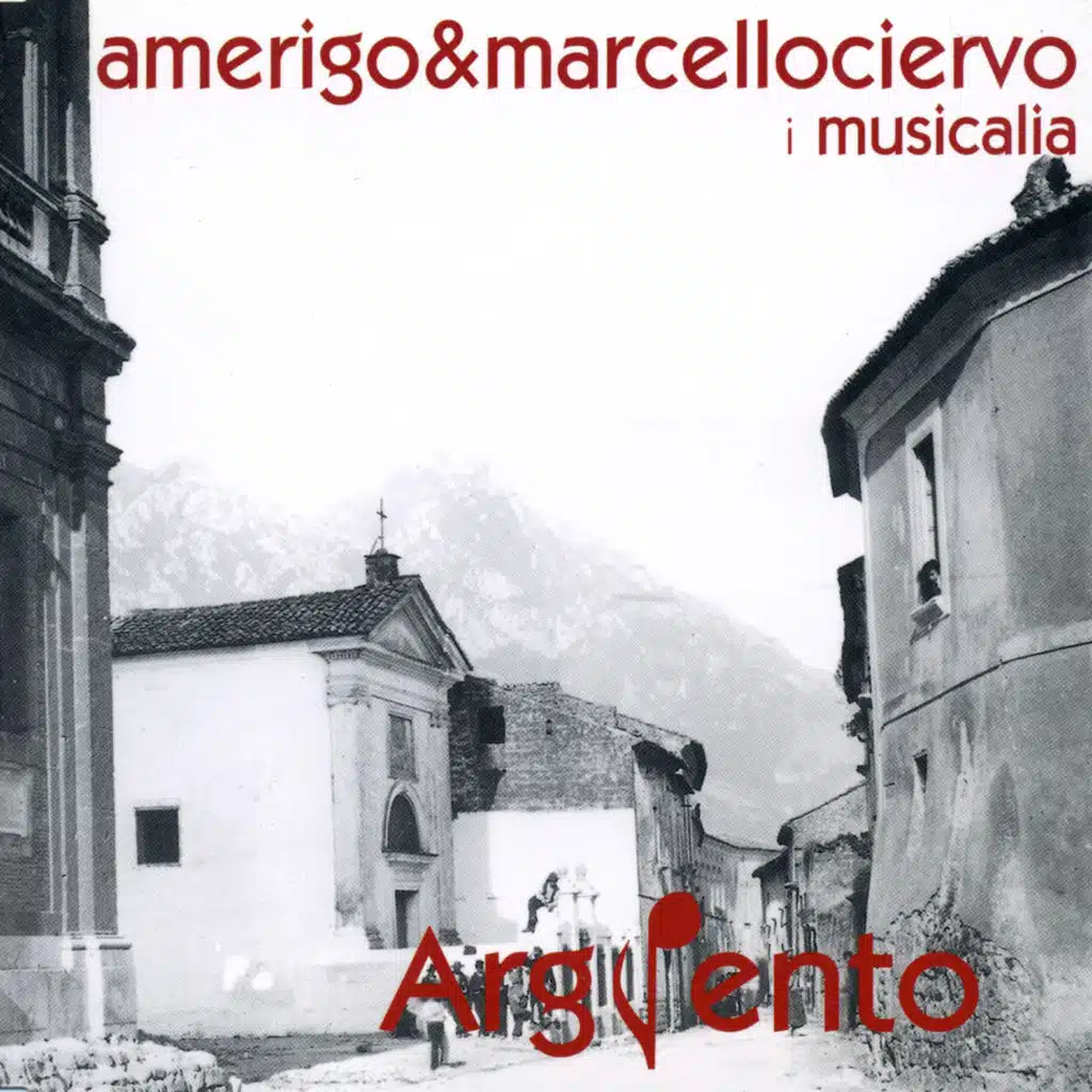 M'aggio mangiato no melillo dolce (feat. Amerigo Ciervo & Marcello Ciervo)