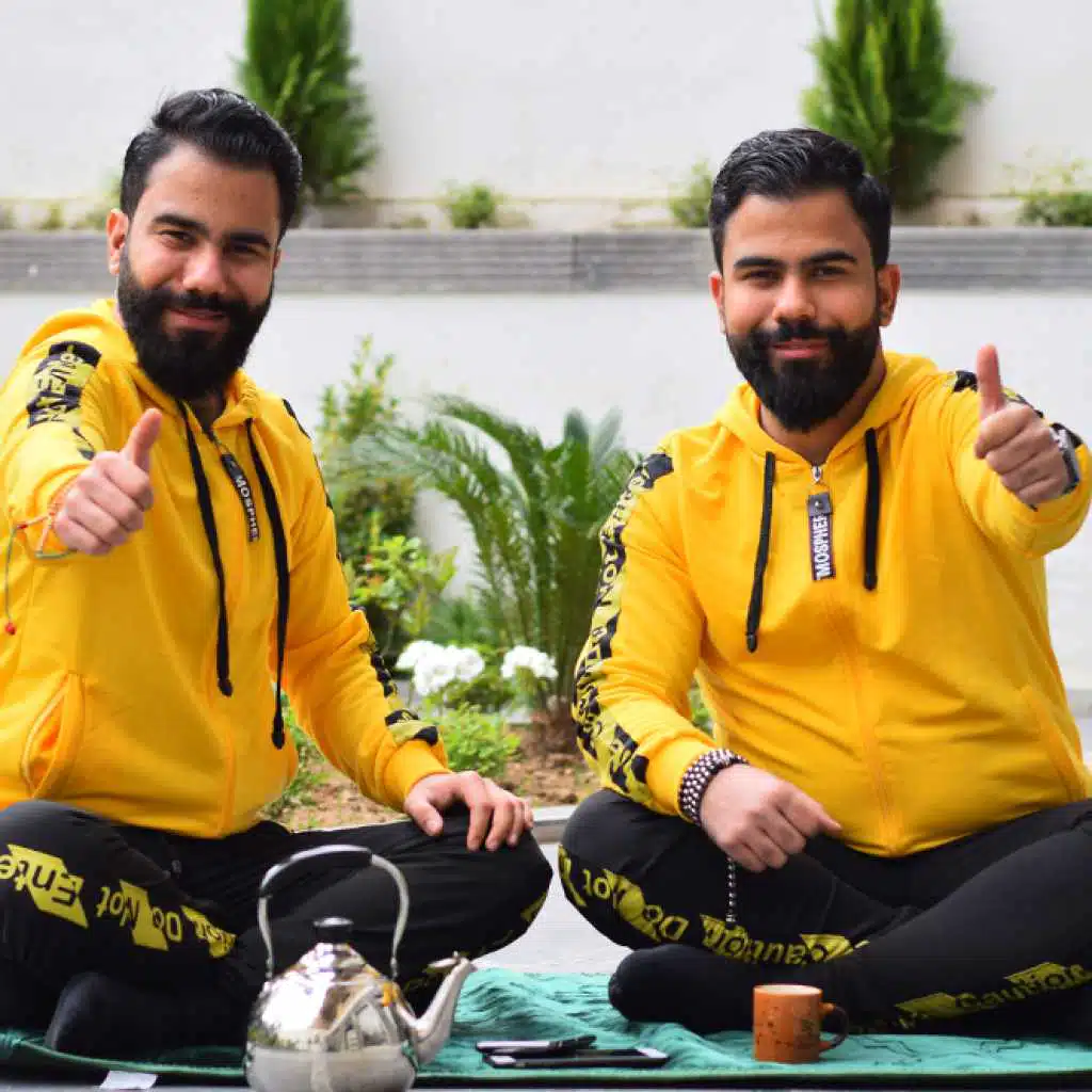 رقت عيناي - قمر