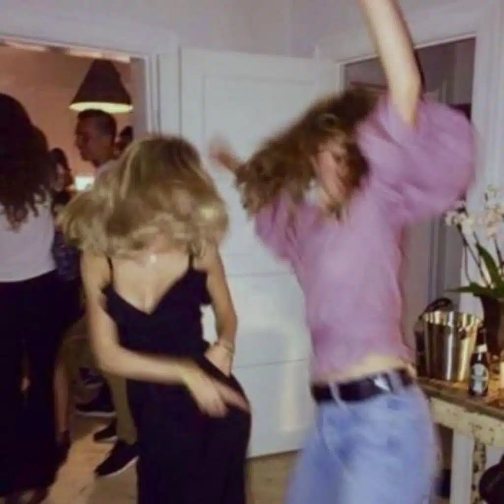 Dancin (KRONO Remix) slowed