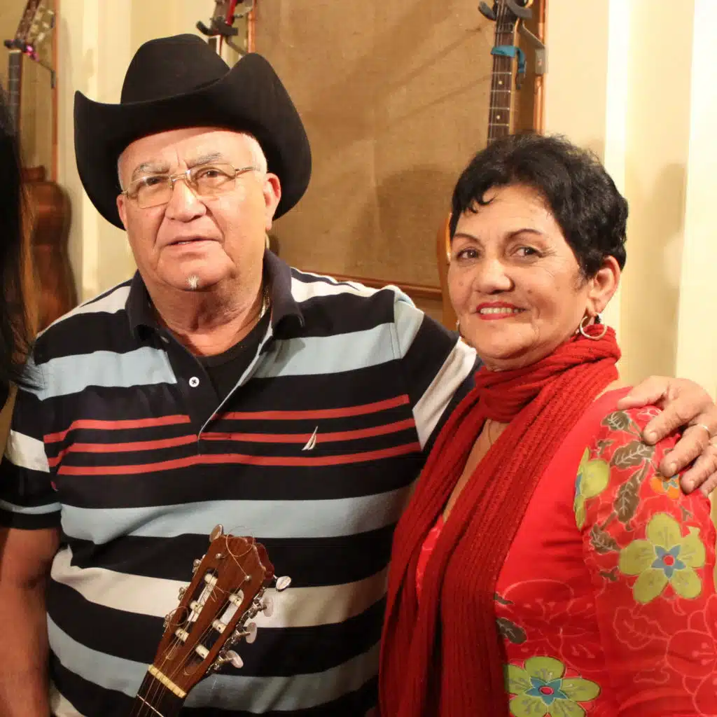 Eliades Ochoa & Alma Latina