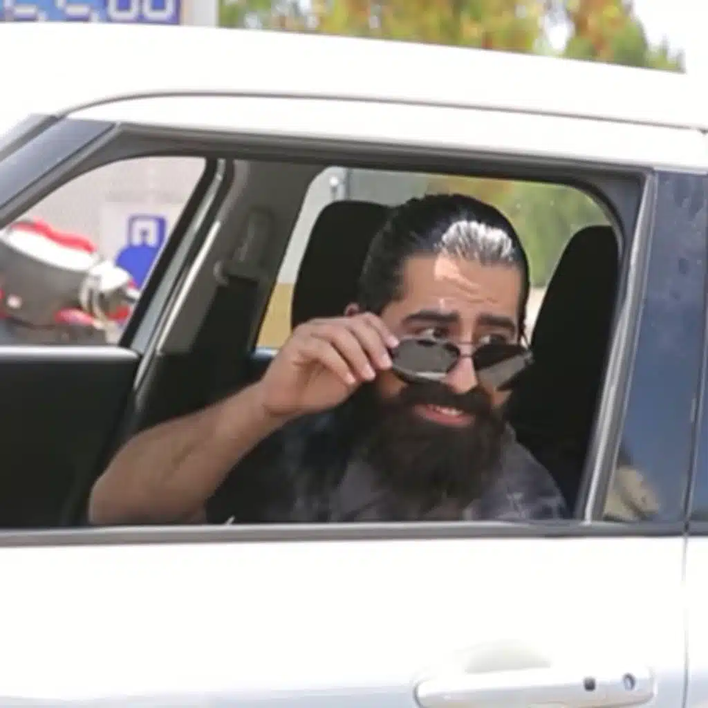 على طرمبة البنزين