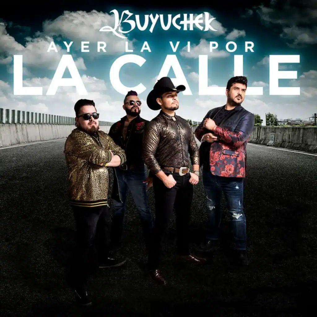 Ayer La Vi Por La Calle (LETRA)