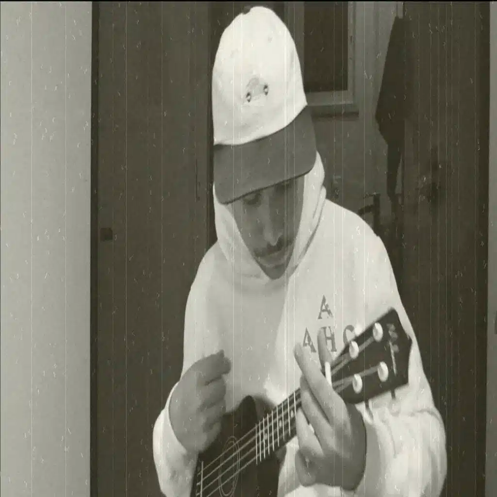 Isso Não É uma Canção de Amor (feat. rvictorj)