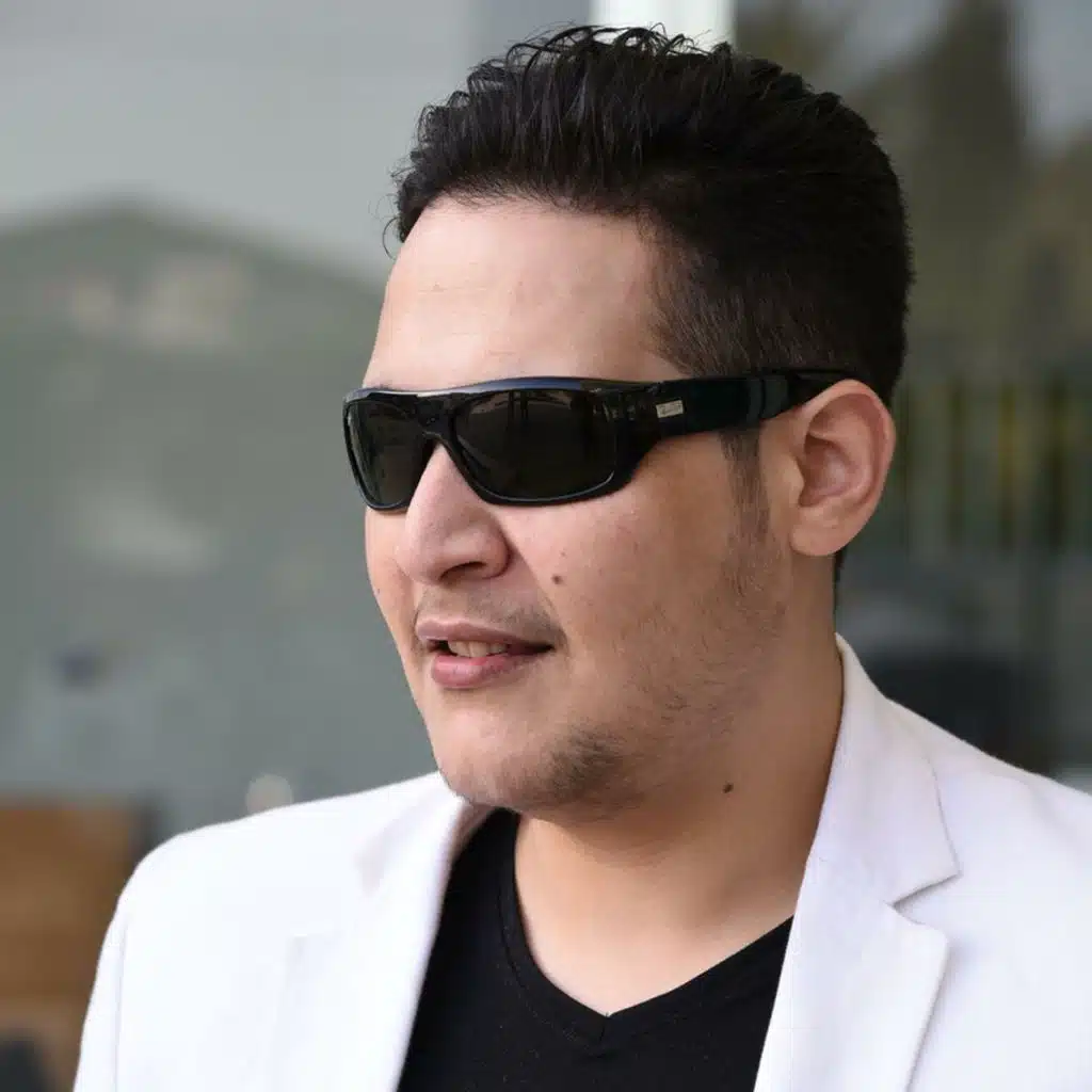 حبا شو عامل فيي