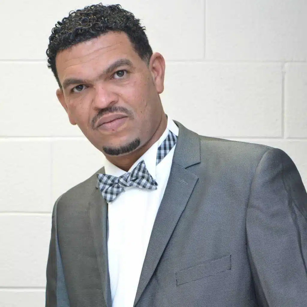 طلال الساتة