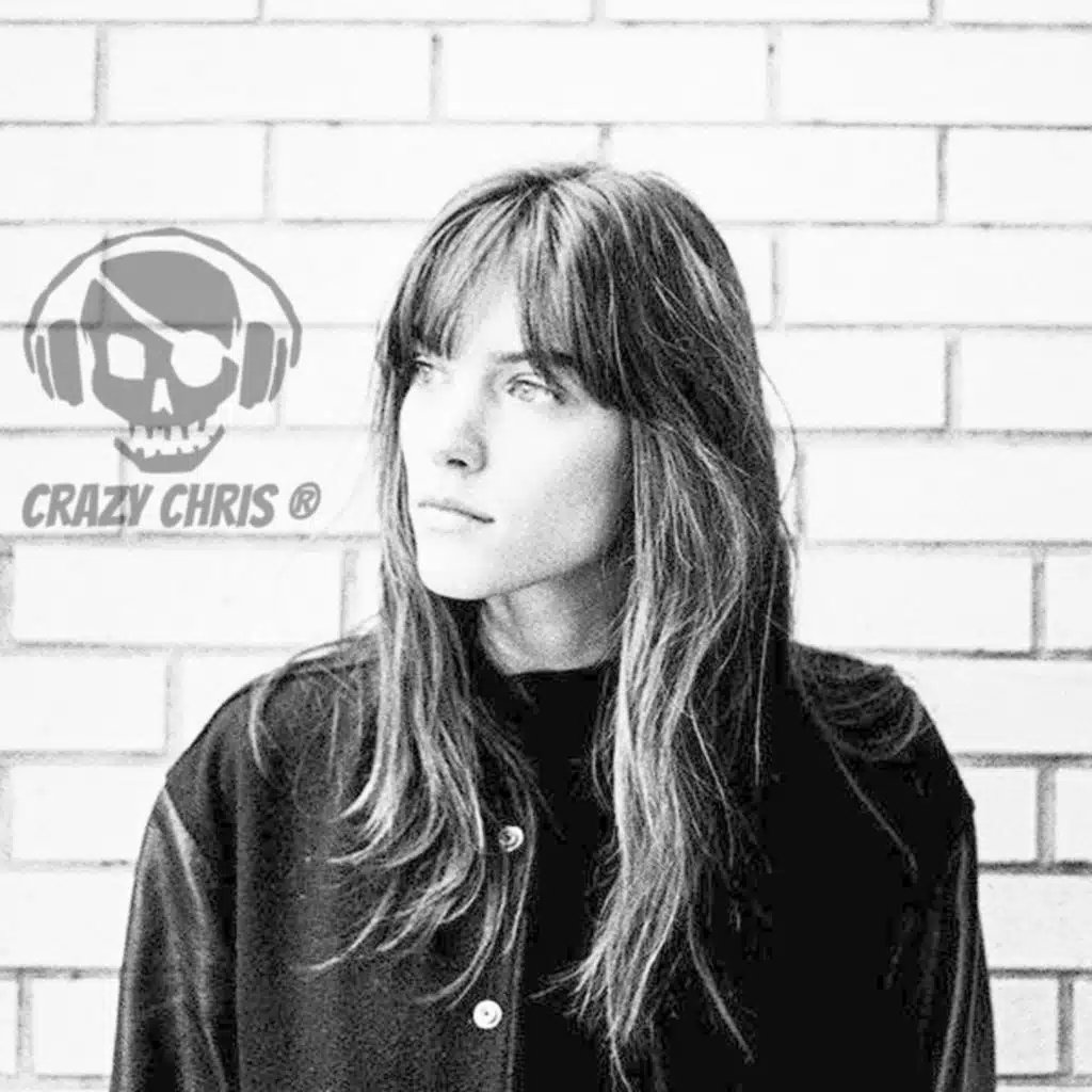 Charlotte Cardine ~ CALIFORNIA (Crazy Chris - Future Bass)